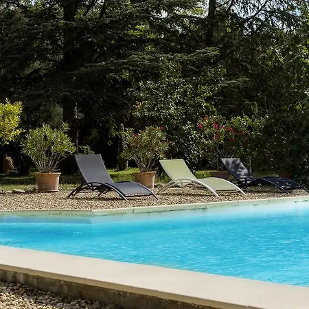 D'hotes Les Baumes Bed and Breakfast Saint-Quentin-la-Poterie