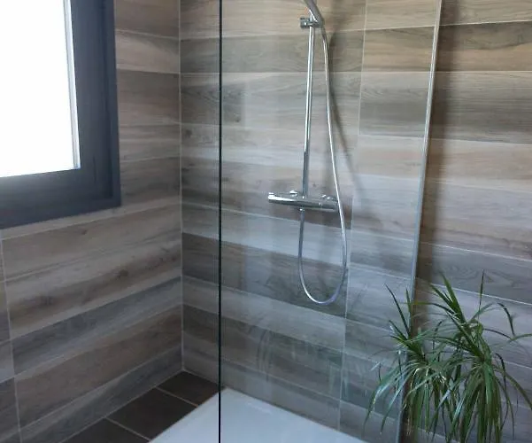 D'hotes Les Baumes B&B 생-쿠앵탕-라-포테리