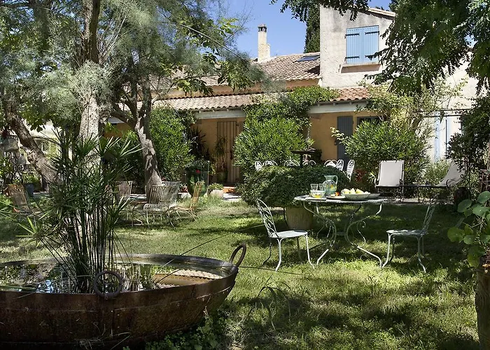 D'hotes Les Baumes B&B