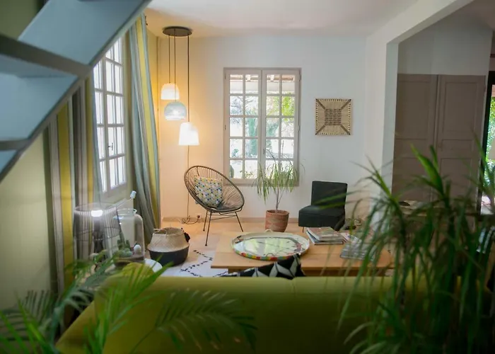 B&B D'hotes Les Baumes 생-쿠앵탕-라-포테리
